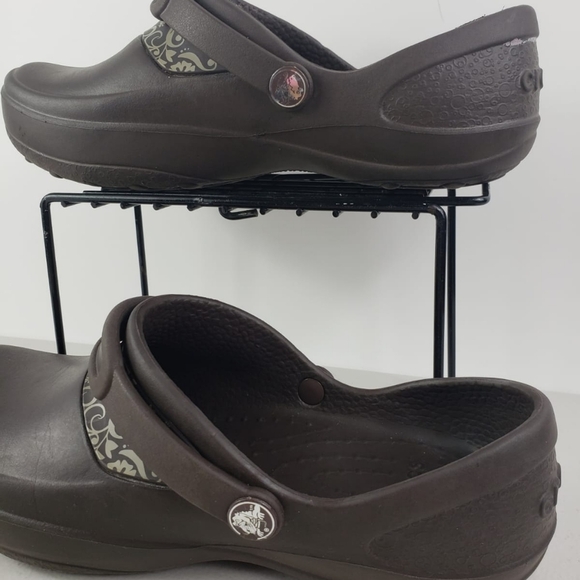 Crocs Woman's slip on mules brown Sz 7 - Picture 9 of 12